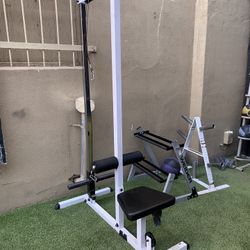 Plate Loaded Lat Pull Dowm