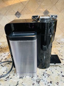 Nespresso Vertuo Coffee Machine- Like New