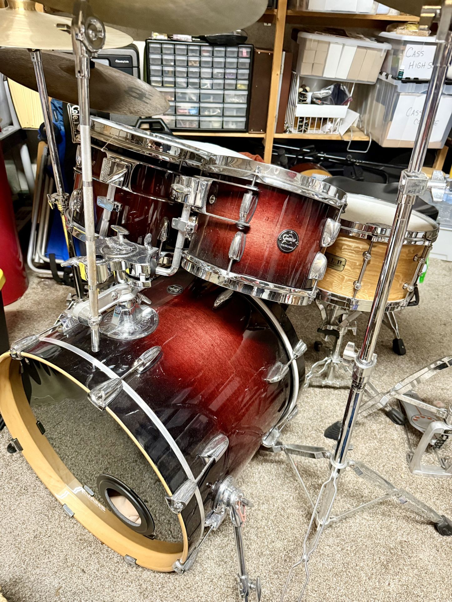 Gretsch Renown 5-Piece Drum Kit (Cherry Burst)