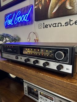VINTAGE AESTHETIC: Late 70s Realistic Modulette 8 Receiver
