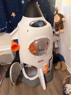 Little Tikes Toy Spaceship