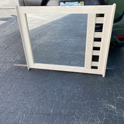 Espejo de cómoda/Dresser Mirror 