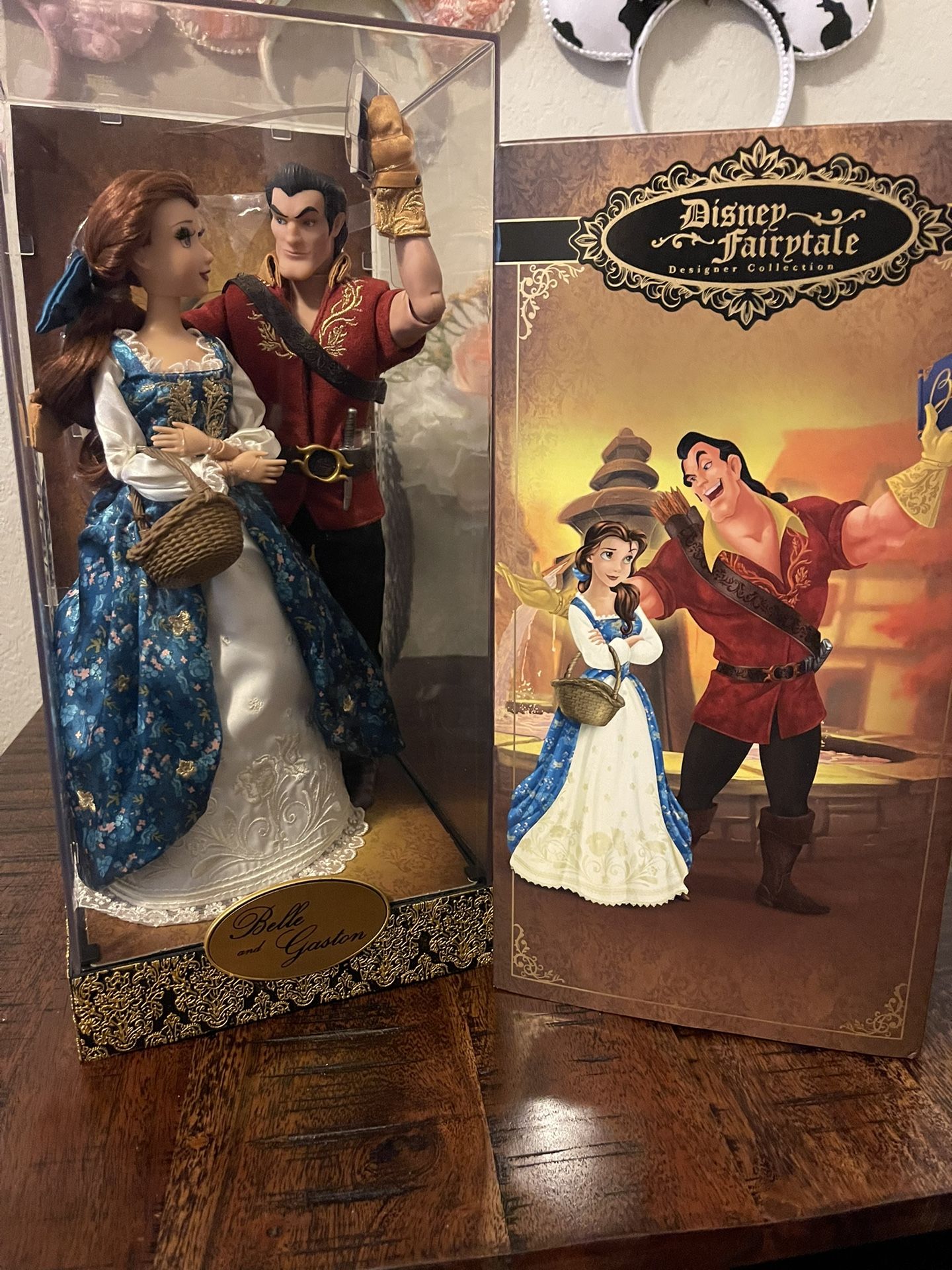Disney Store Fairytale Designer Collection Belle & Gaston 