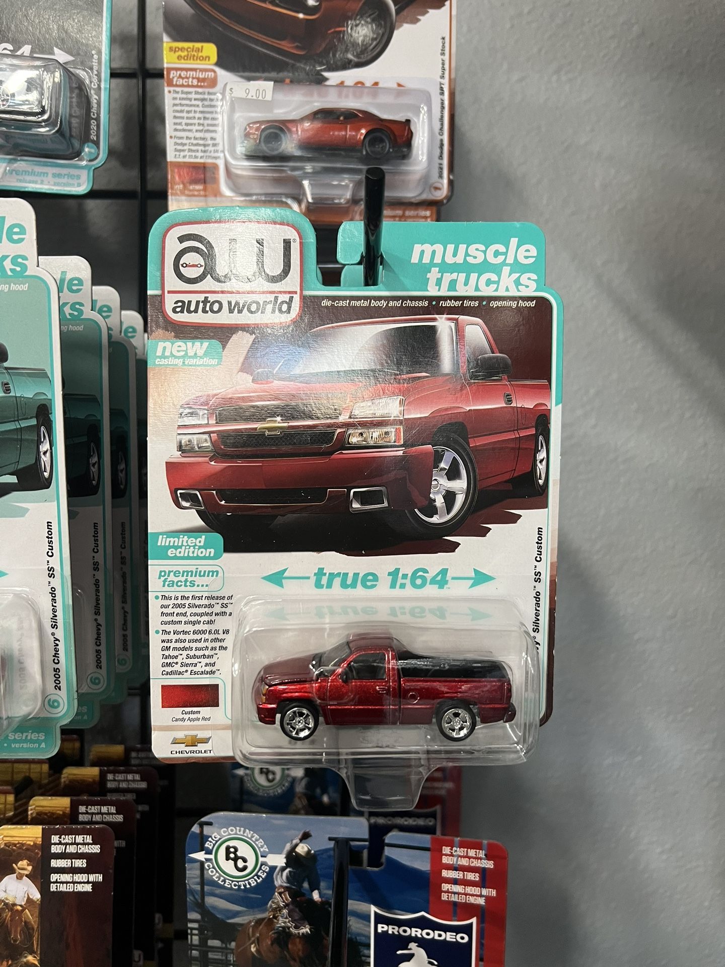 Auto World 05 Chevy Silverado SS Custom