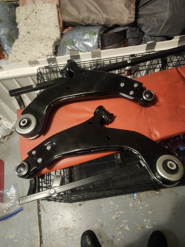 2004 Jaguar xtype 3.0l Lower Front Control Arms And Ball Joints