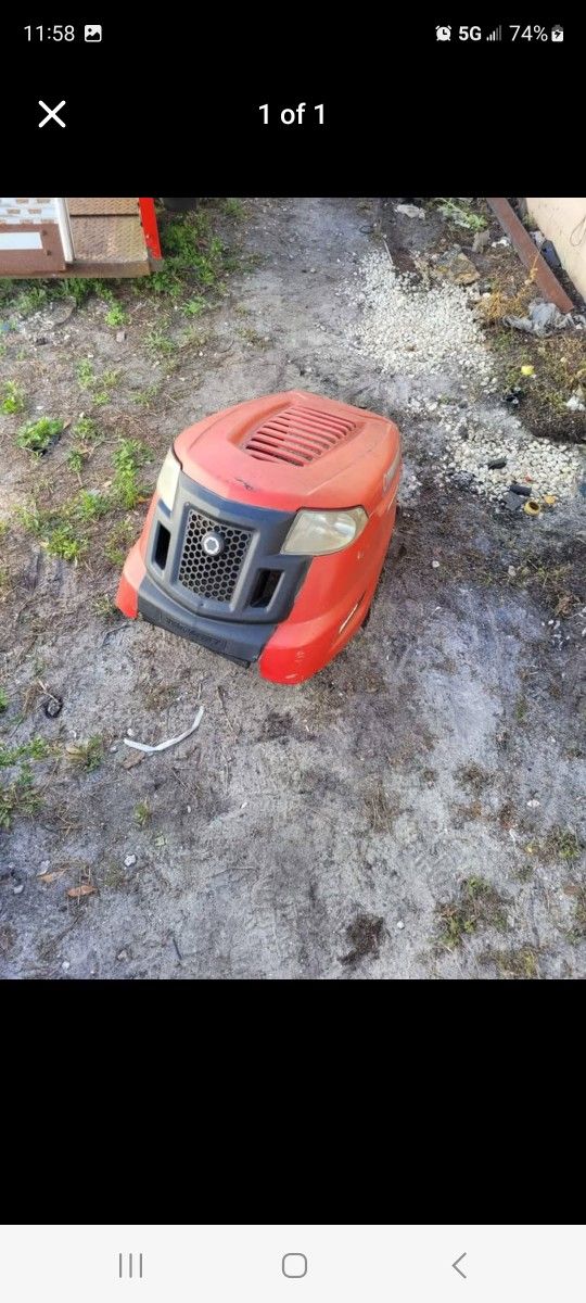 ((READ AD))((Hood Troybilt)) Riding Mower