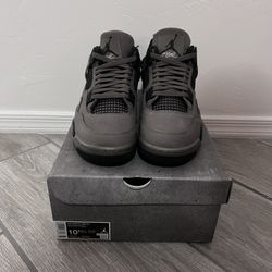 Jordan Retro 4 Cave Stone DS Size 10.5