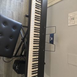 For Sale: MUSTAR 88-Key Hammer-Action Digital Piano