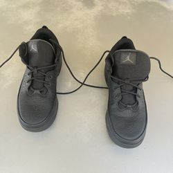 Nike mens Jordan Max Aura 5