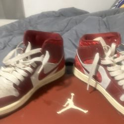 Jordan 1 Mid Se