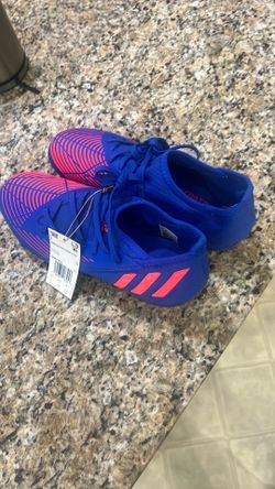 Soccer cleats