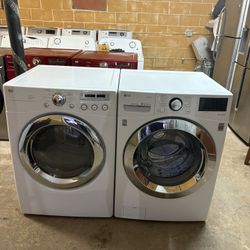LG DLE5955W Dryer & Matching Washer Set