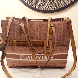 NEW LARGE SIZE KENNETH COLE BRAND PURSE WITH CROSSBODY PURSE 💥 PRICE HAS BEEN REDUCED TO $80!!