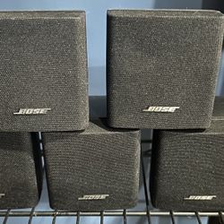 Bose Acoustimass 6 Series III home entertainment speaker system (220 Volts)