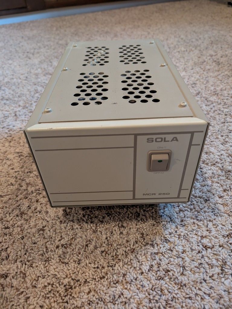 General Signal Sola MCR 250 Isolation Transformer
63-13-125-05
The MCR Hardwired Series provides excellent noise filtering and surge suppression to pr
