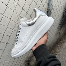 Alexander McQueen White Size 10