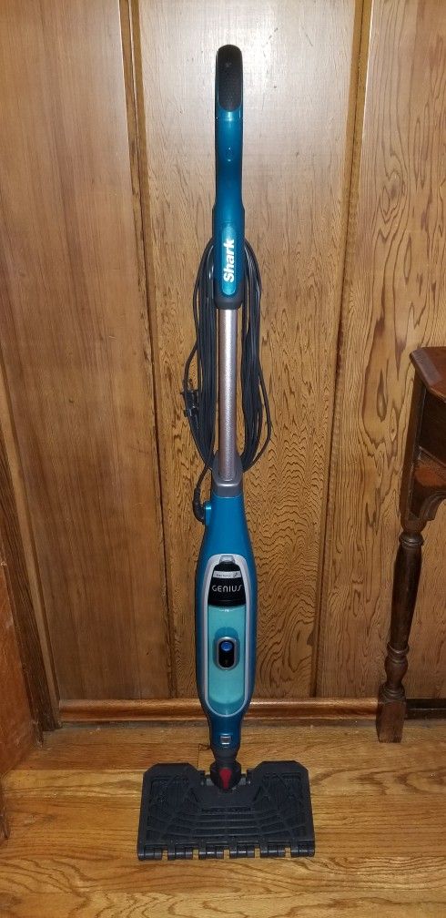 SHARK Electronic Steam Mop
