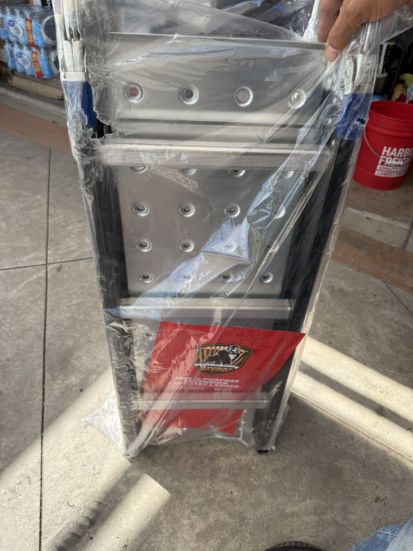 7 in 1 Adjustable Ladder