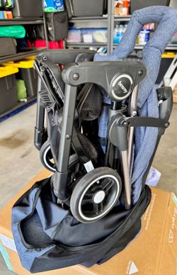 Besrey Airplane Portable Stroller - Great Condition