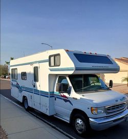 1999 Winnebago Minnie Winnie