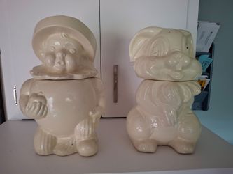 Two vintage 1940s cookie jars