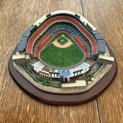 Danbury Mint America's Baseball Stadiums  Milwaukee County Stadium NIB COA New In Box