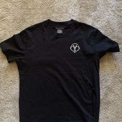 True reigion shirt size M