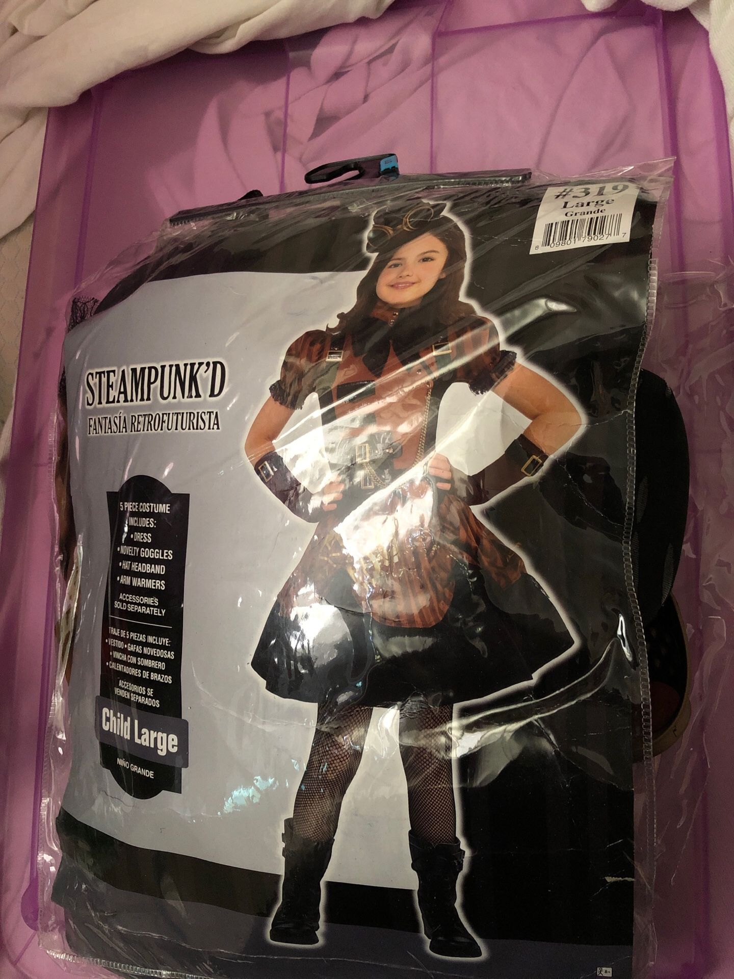 Super cute Halloween costume!!