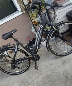 USED HYPER 36V ADULT E-BIKE, 6 Speed Pedal assist