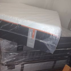 🥳💢🥳💢 $1,499 Brand New Queen Tempur-pedic Luxeadapt Firm Mattress Now Available $1,499 🥳💢🥳💢