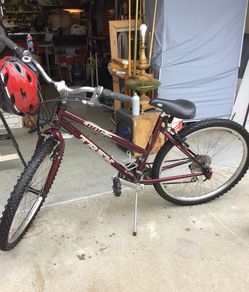 TREK 800 Sport. Mountain bike for Sale in Riverside CA OfferUp