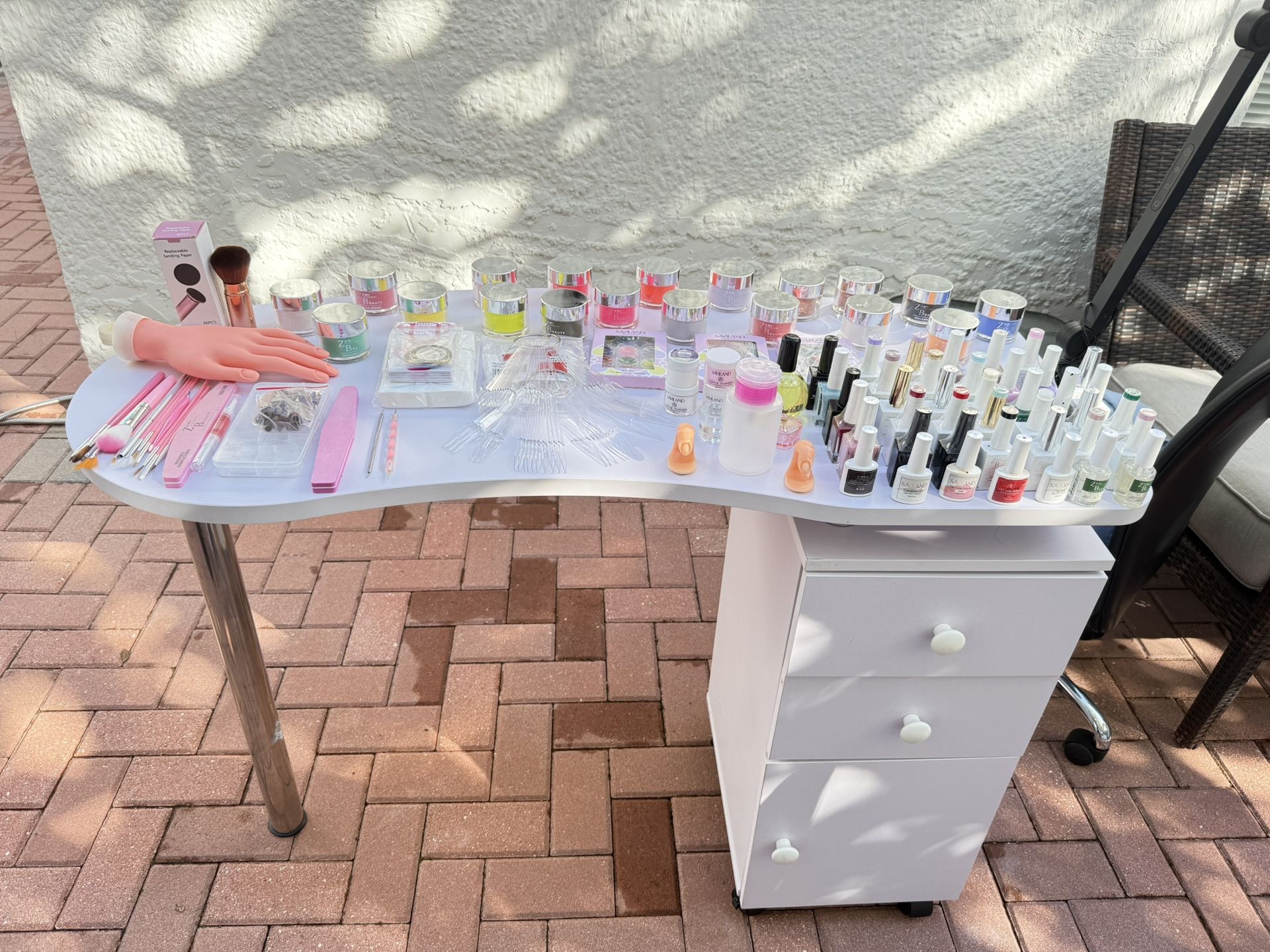 Nail Salon - 3 drawer table with adjustable LED light (Moving Sale)