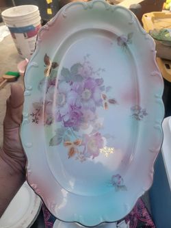 Individual pieces of fine german Porcelain &hand-made Italy porcelain