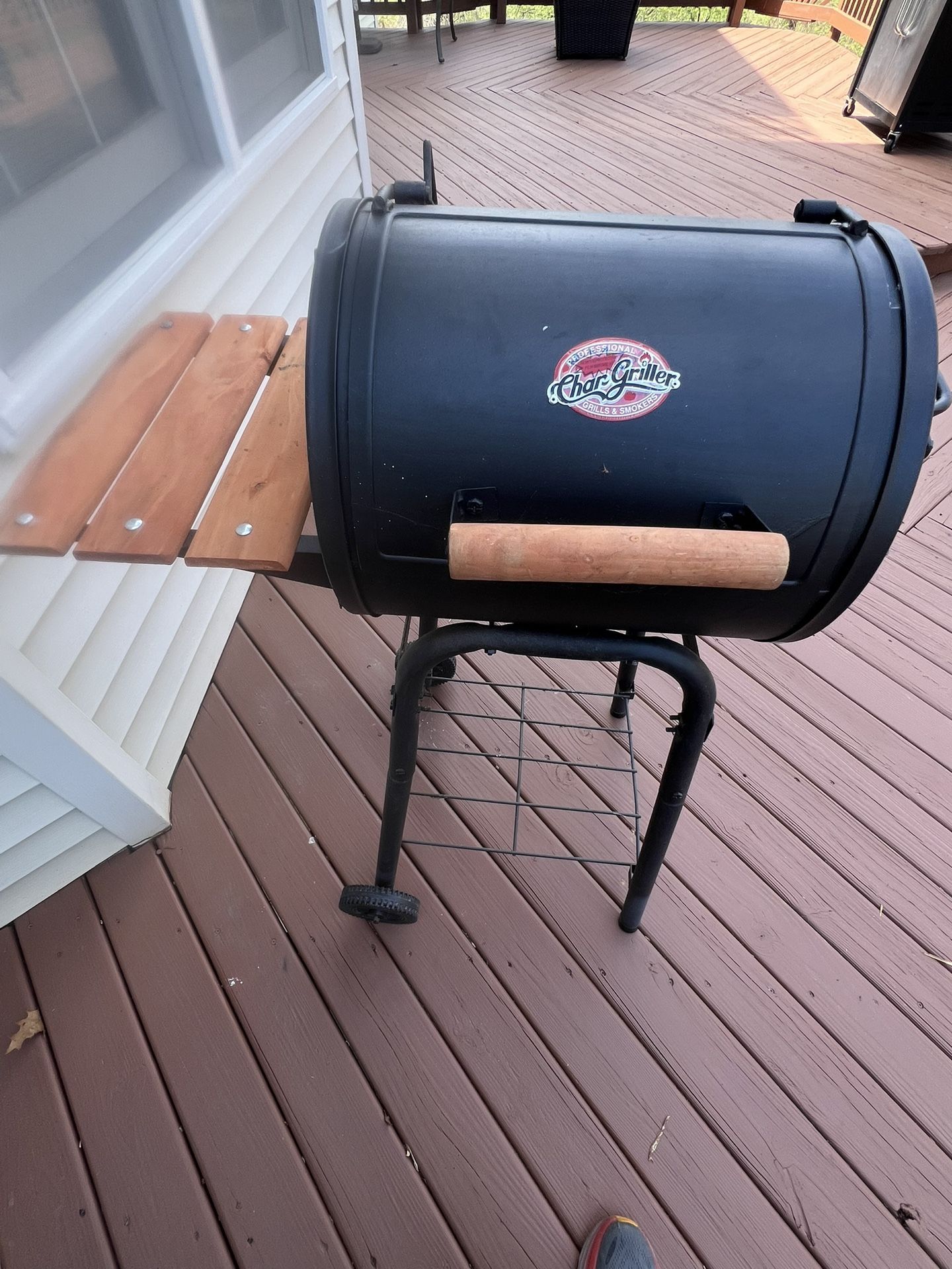 Char Griller Professional Grill & Smoker