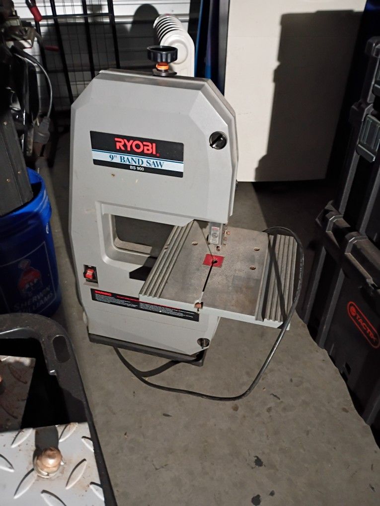 Ryobi Band Saw 80$