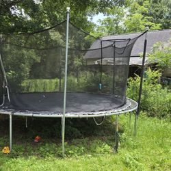 15ft Trampoline With Net And Sprinkler System 