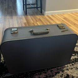 Lady Baltimore Suitcase