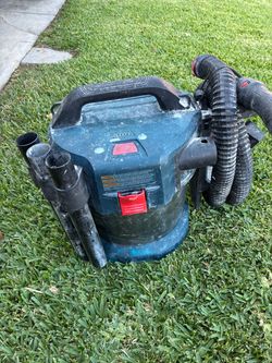 Bosch shop vac + battery