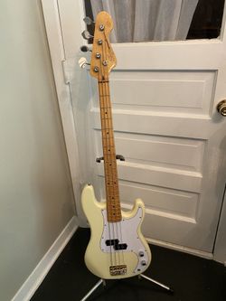 Vintage Reissued Series V4 Bass