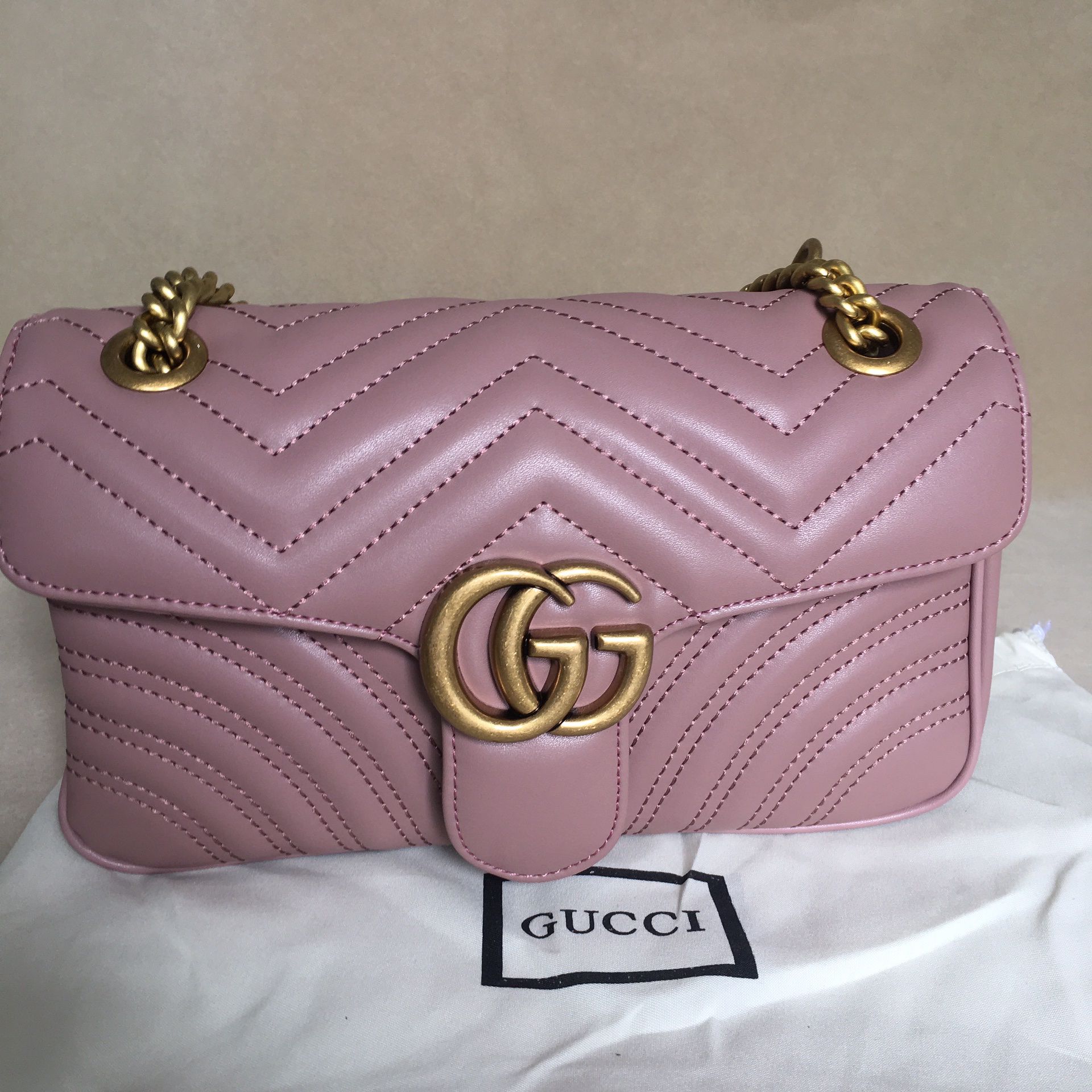 Authentic GUCCI Bag Heart-shaped Pink Bag Women's Shoulder Bag for Sale in  El Paso, TX - OfferUp