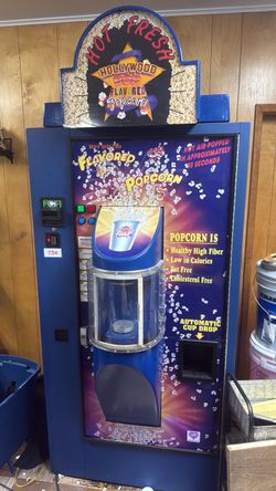 Hollywood pop, flavored popcorn machine near new condition