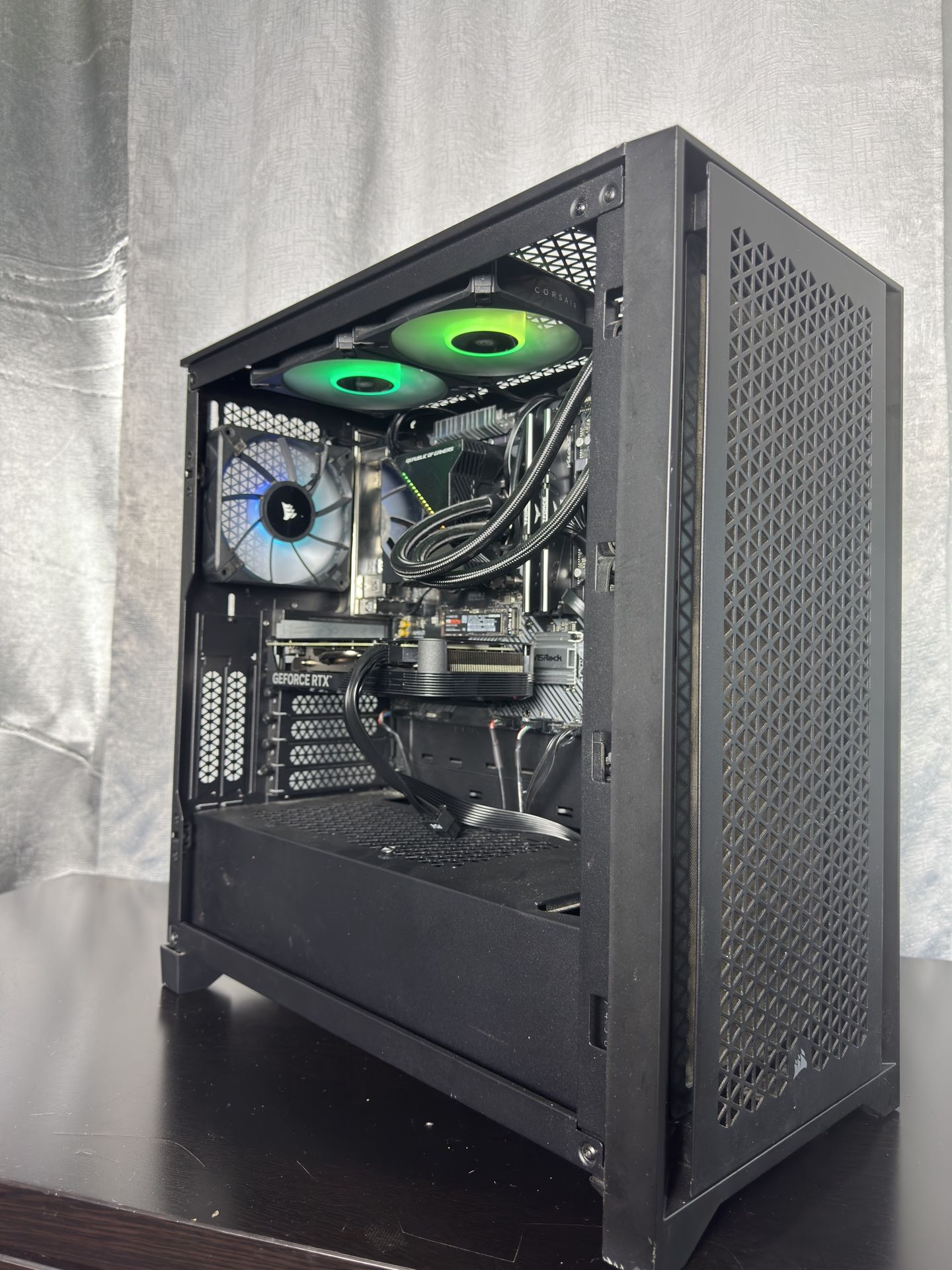 Gaming PC (4060 // Ryzen 5 5500)