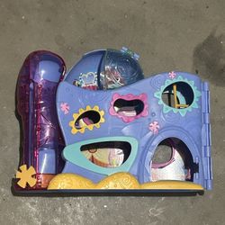 Little People Play Area 