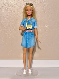 2018 Mattel “Barbie Dreamhouse Adventures – Barbie ‘Malibu’ Travel Doll and Accessories #FWV25”