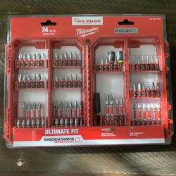 Milwaukee 74-Piece SHOCKWAVE Impact Duty Alloy Steel Screw Driver Bit Set