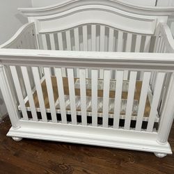 Caché Convertible Crib