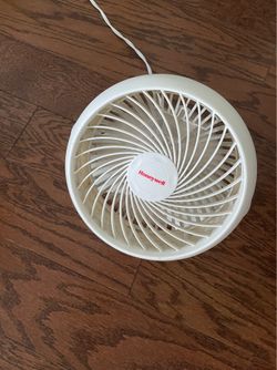 Honeywell Desk Fan