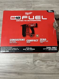 Milwaukee M18 FUEL 18-Volt Lithium-Ion Brushless Cordless Gen II 18-Gauge Brad Nailer (Tool-Only)