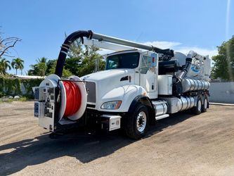 2018 Kenworth T400 Vactor Plus Combination Sewer Cleaner Truck