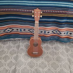 Mitchell Ukulele 